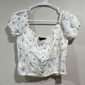 Forever 21 White Floral Button Up Crop Top